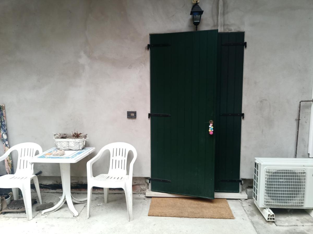 Casa Nonni Apartment Mantova Bagian luar foto